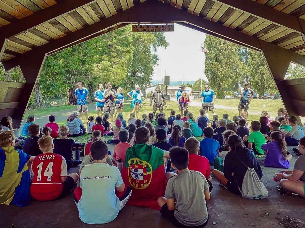 Tiempo de grupo en el campamento de verano de AF