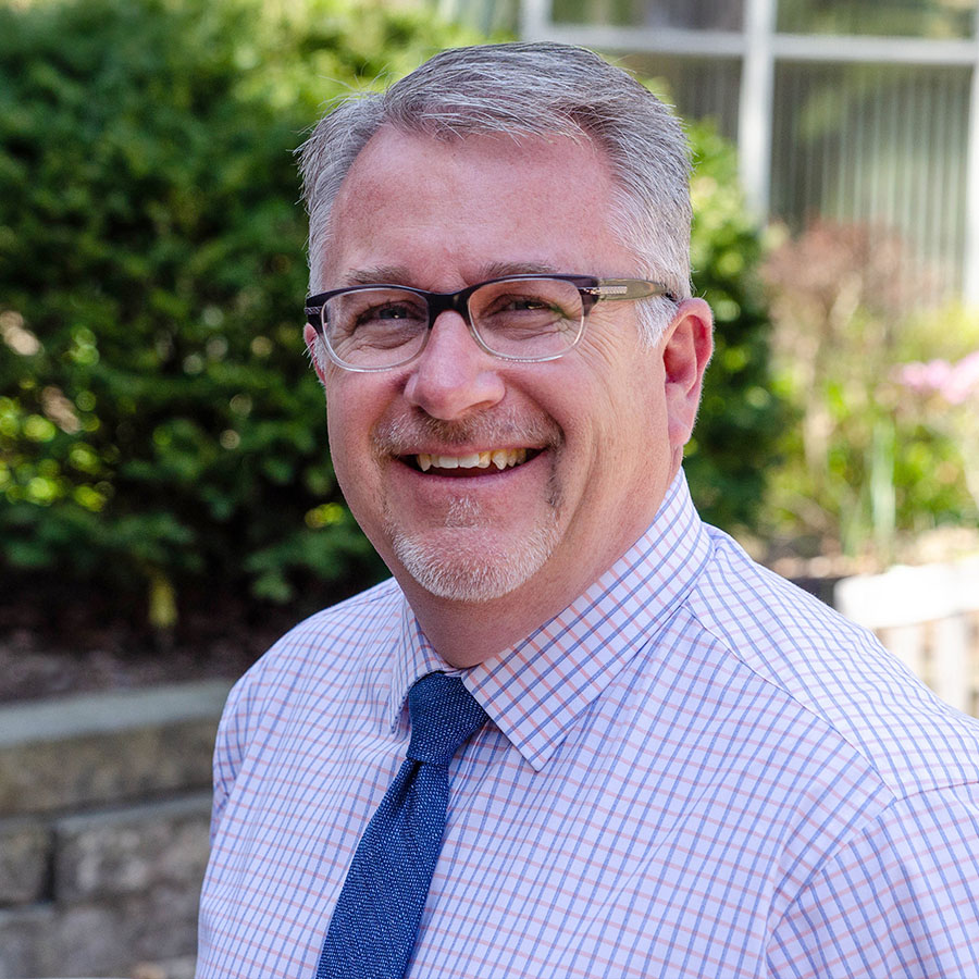 Bob Dean-Staff