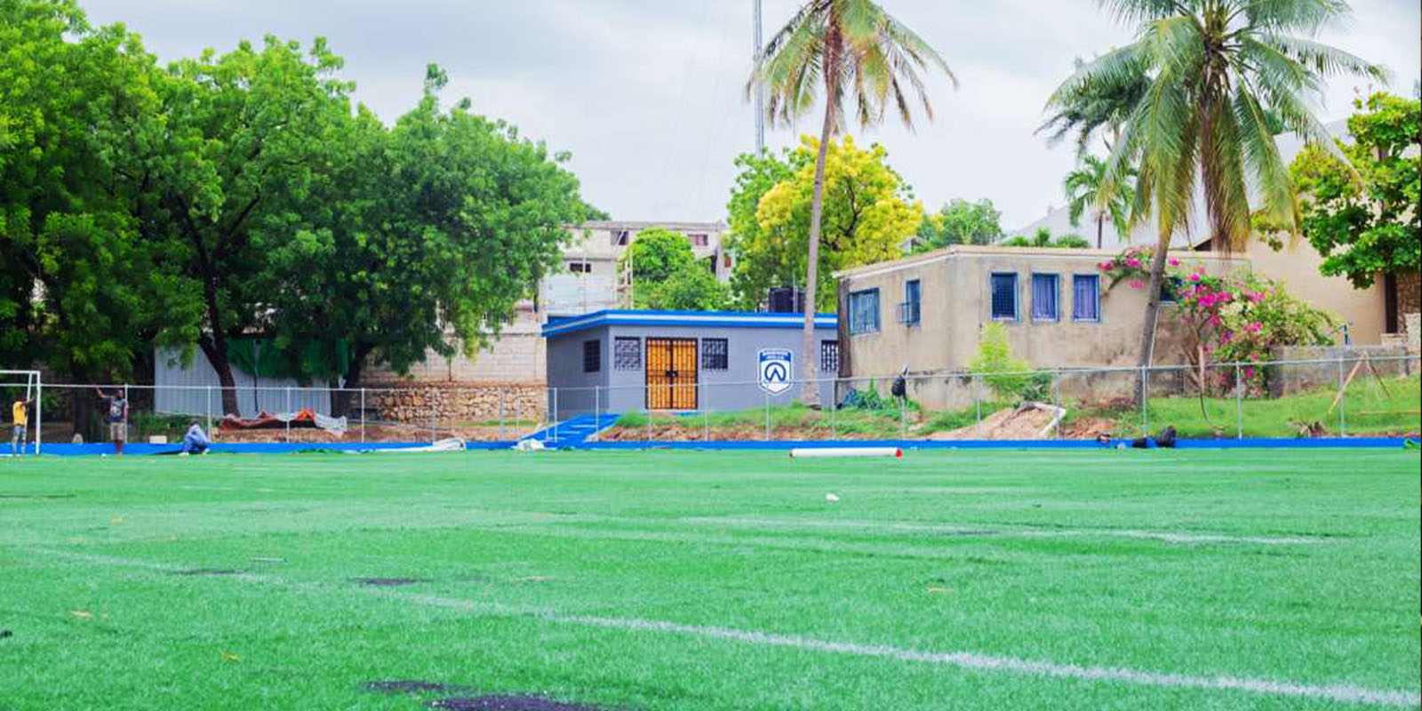 Campo del centro de formación de embajadores en Haití